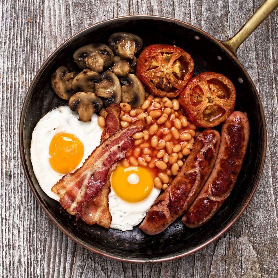 Is this the end of the fry up? - Young van drivers