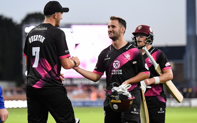 Somerset Progress To Quarter Finals