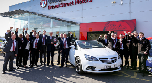 Vauxhall Newcastle recognised for outstanding service