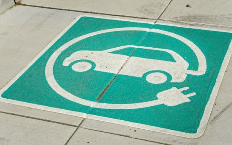 Wireless Charging To Be Trialled On UK Streets
