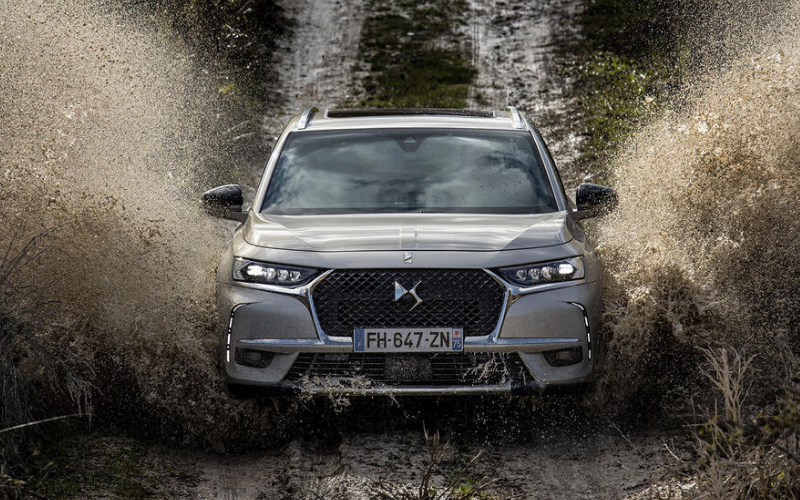 Why The New DS 7 Crossback E-Tense Might Make You Go Electric