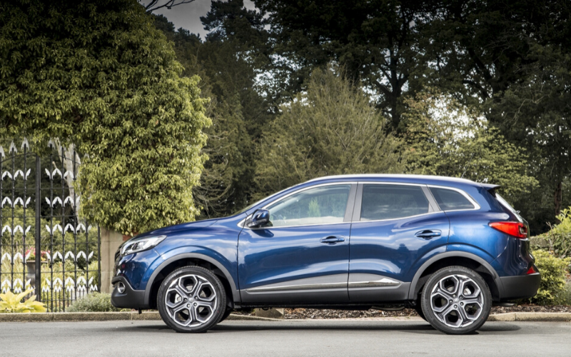 Renault Kadjar is Named Best Mid-Sized SUV in Auto Express Used Car Awards
