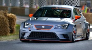 SEAT launches customer racing series