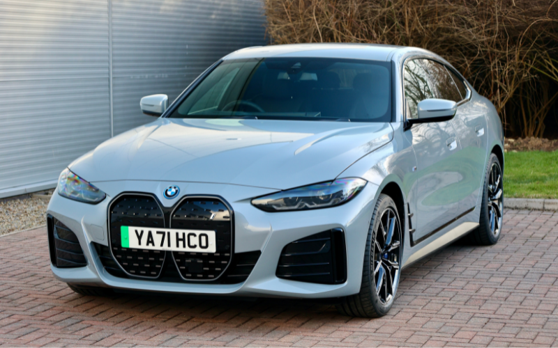 A Vehicle Tour of the BMW i4 Vertu Motors