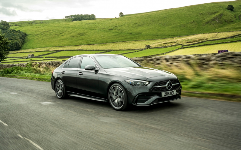 A Vehicle Tour of the Mercedes-Benz C-Class Saloon