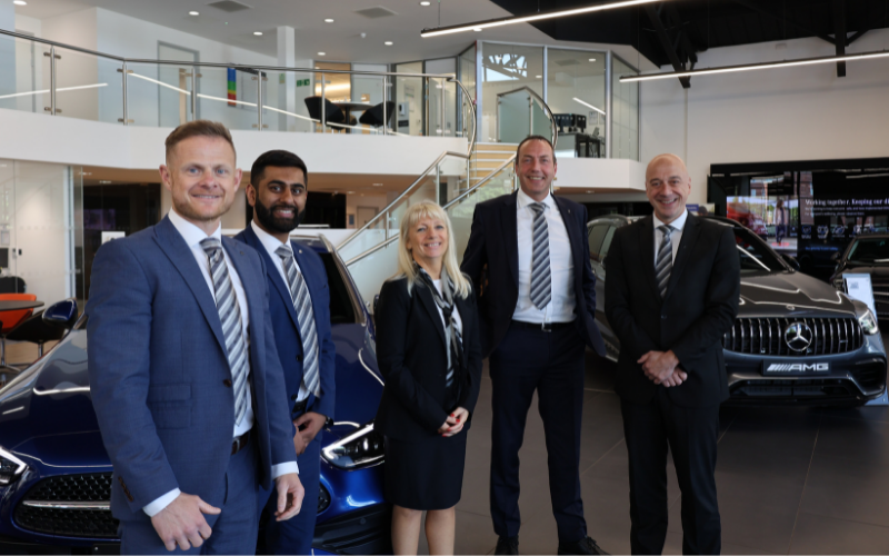 Top Award For Vertu Motors Mercedes-Benz Team