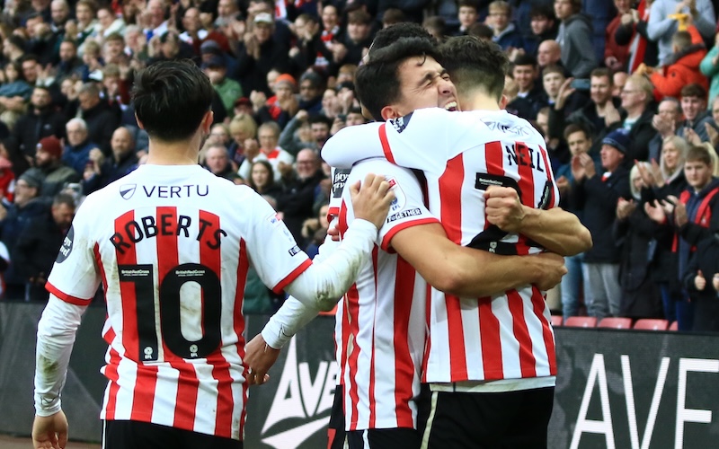 Sunderland Halt Winless Run to Maintain Play-Off Challenge