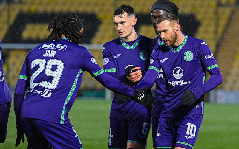 Hibernian Bounce Back To Hit Top Four