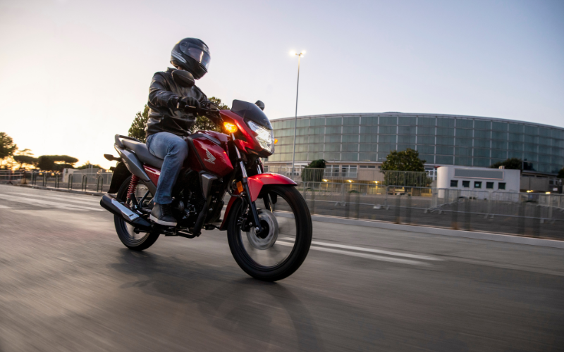 Honda CB125F Review