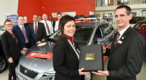 Birmingham SEAT celebrates award win for customer service