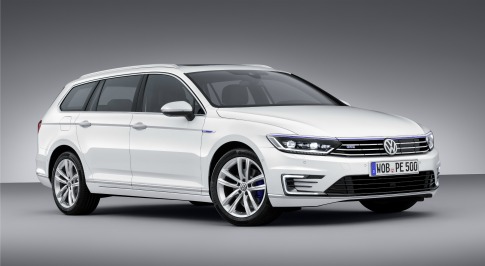 New Volkswagen Passat GTE Scores Highly Across the Board