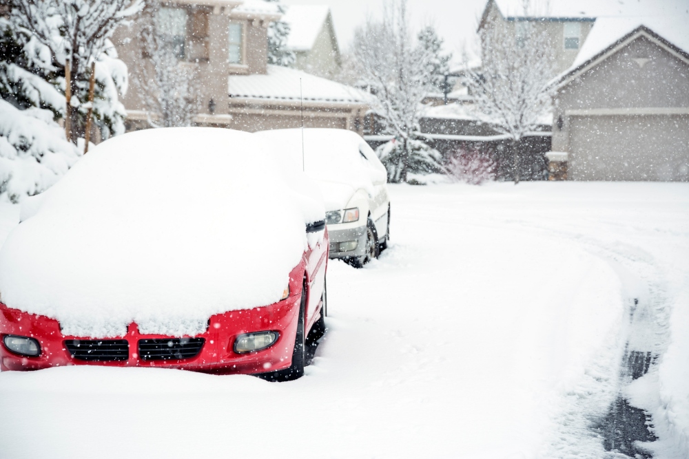10 Things You Should Keep in Your Car This Winter