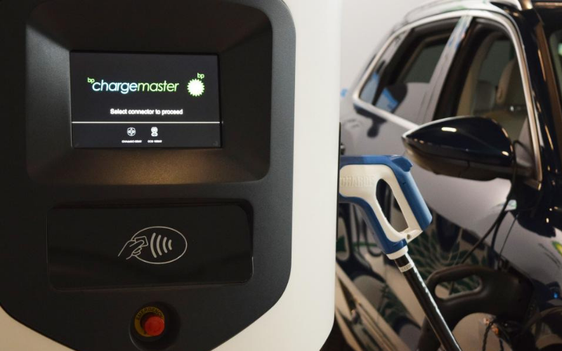 Contactless Payment To Be Available At Electric Car Charging Points By 2020