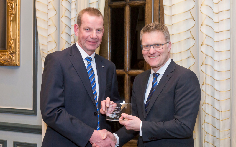 Vertu Volkswagen Nottingham Motor Professional Receives Second National Award