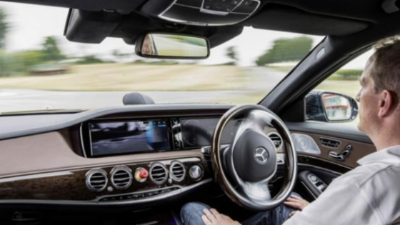 The Mercedes-Benz S-Class Could Be The First Car To Offer Hands-Free UK Driving