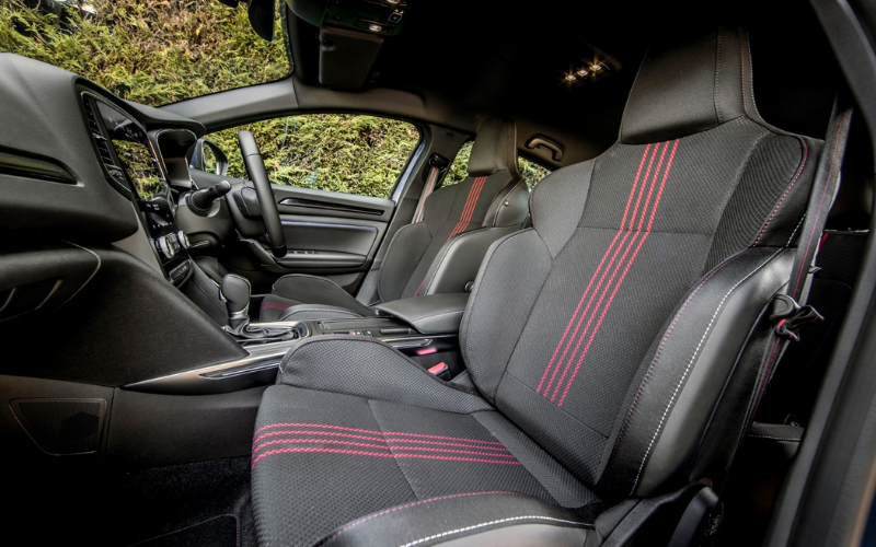 Renault Megane Hatch E-Tech Hybrid Interior