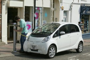 Is the Mitsubishi i-MiEV the best option of eco-drivers?