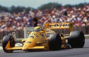 Senna F1 car up for auction