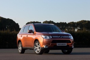 Mitsubishi Outlander returns with a bolder look