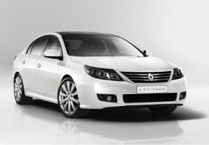 New Renault family saloon to launch